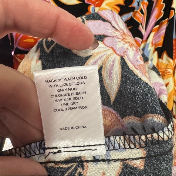 Chelsea & Violet Smocked Floral Puff Sleeve Maxi Dress | Size Small | NWT - Picture 9 of 9